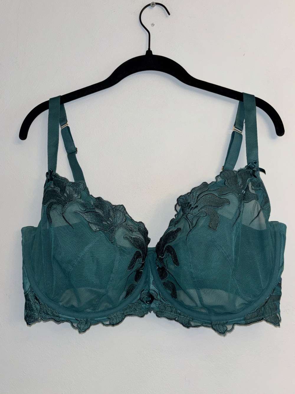 Lane Bryant Cacique Embroidered Bra - size 40G
